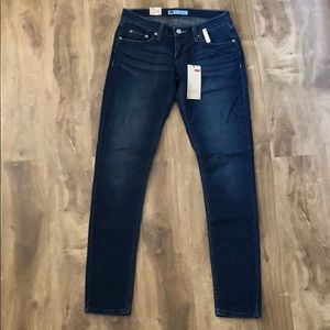 Levi's | NWT Too Superlow Skinny Jeans